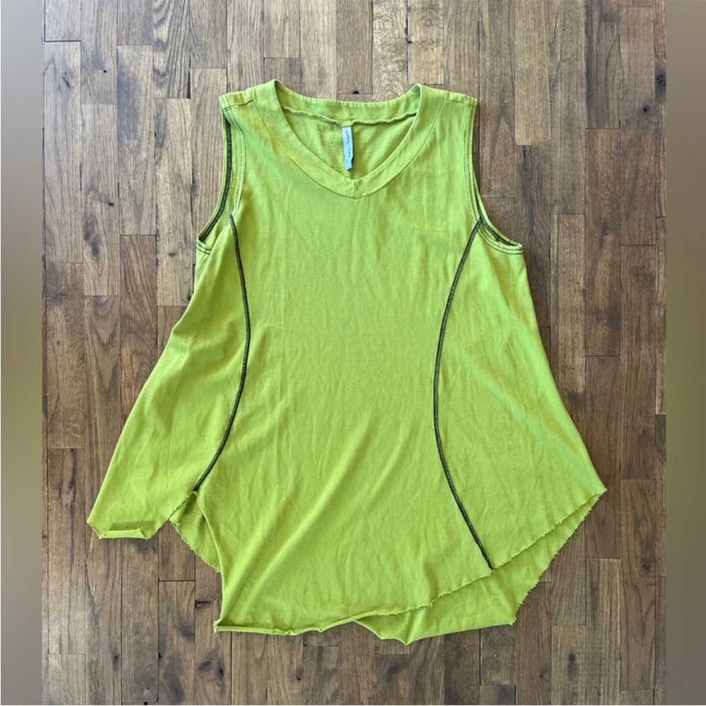 Cynthia Ashby green raw hem tunic sleeveless top size large